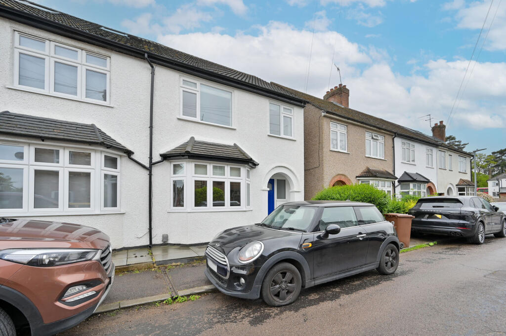 3 bed Semi Detached for rent in Bushey. From Imagine - Bushey