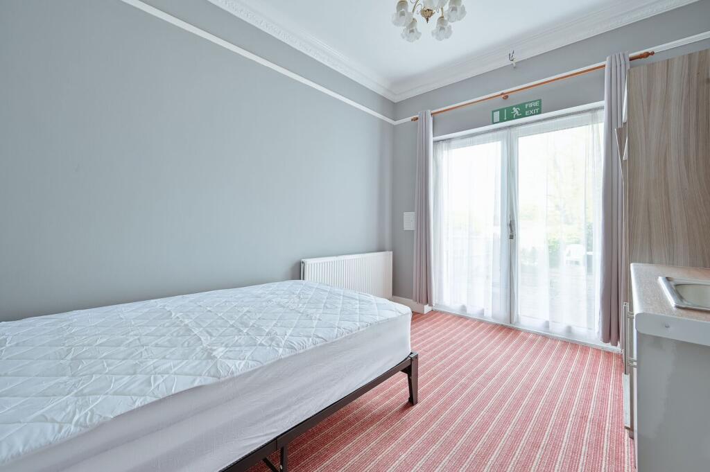 4 bed Studio for rent in Bushey. From Imagine - Bushey