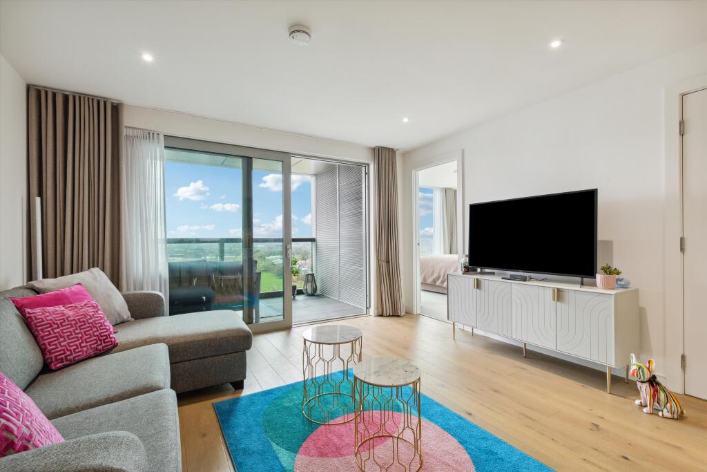 1 bed 1st Floor Flat for rent in London. From Knight Frank - Fulham