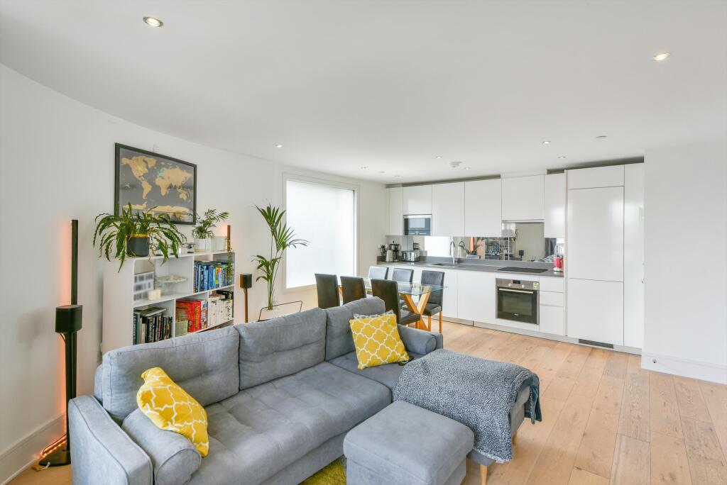 2 bed 1st Floor Flat for rent in Clapham. From Knight Frank - Fulham 2 bed 1st Floor Flat for rent in Clapham. From Knight Frank - Fulham