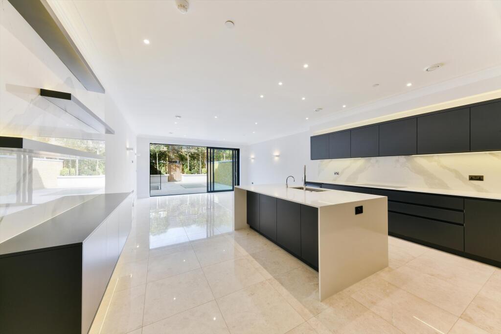 4 bed Mid Terraced House for rent in London. From Knight Frank - Fulham