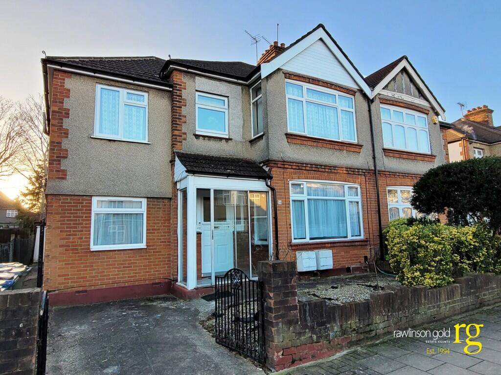 2 bed 1st Floor Flat for rent in Harrow. From Rawlinson Gold - Harrow Town Centre - Sales