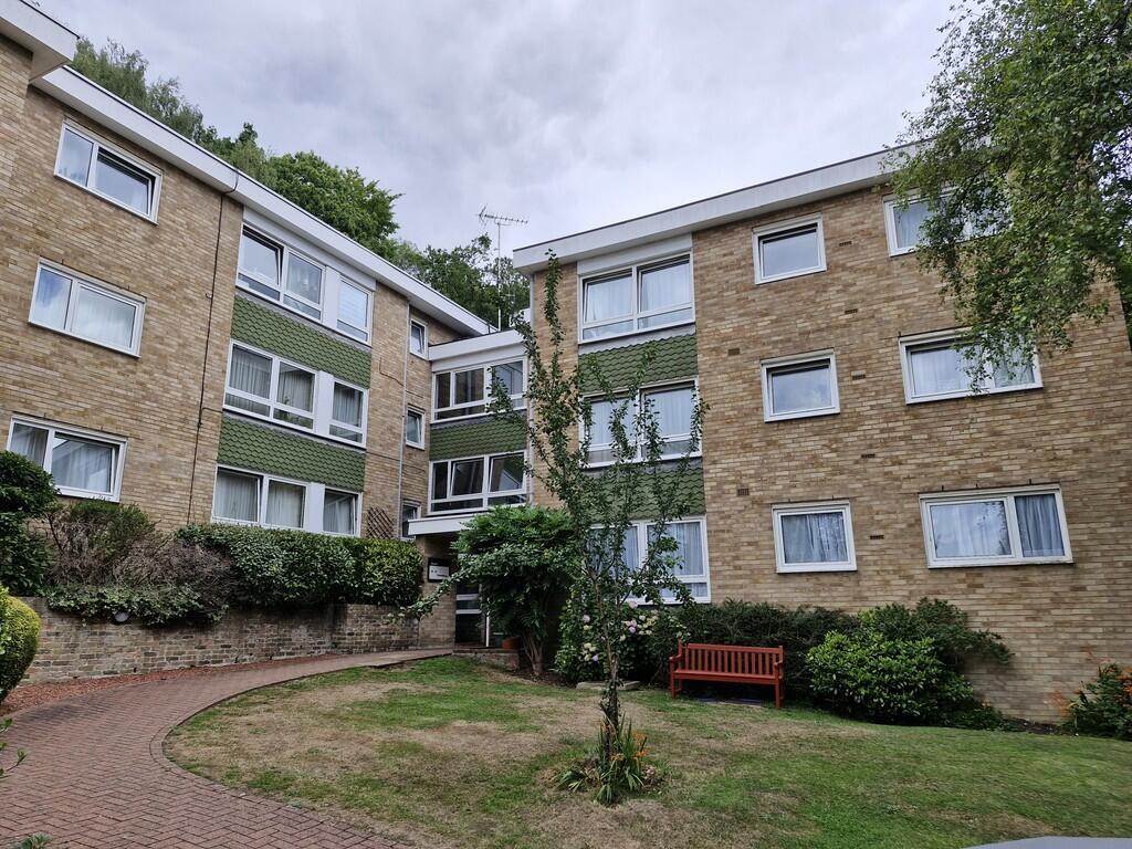 1 bed Apartment for rent in Bushey. From Rawlinson Gold - Harrow Town Centre - Sales