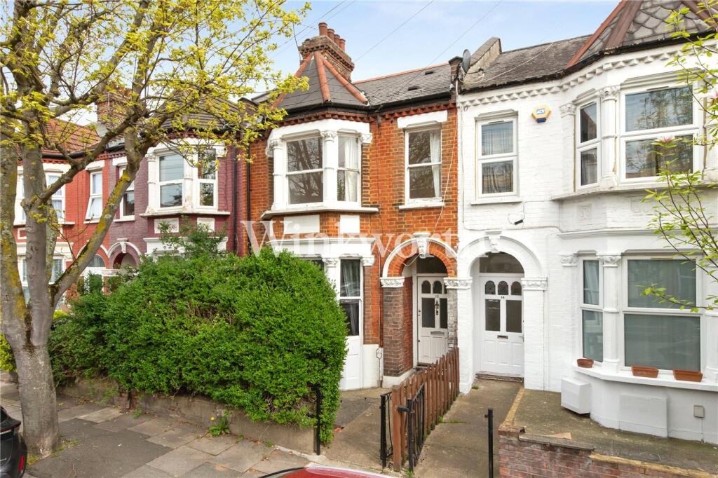4 bed Mid Terraced House for rent in Tottenham. From Winkworth - Harringay
