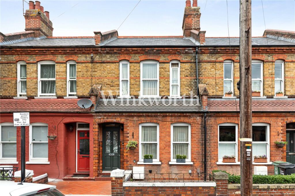 3 bed Mid Terraced House for rent in Wood Green. From Winkworth - Harringay
