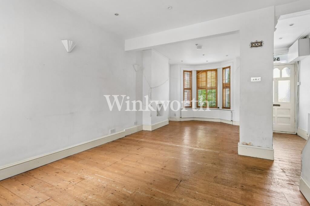 4 bed Mid Terraced House for rent in Tottenham. From Winkworth - Harringay 4 bed Mid Terraced House for rent in Tottenham. From Winkworth - Harringay