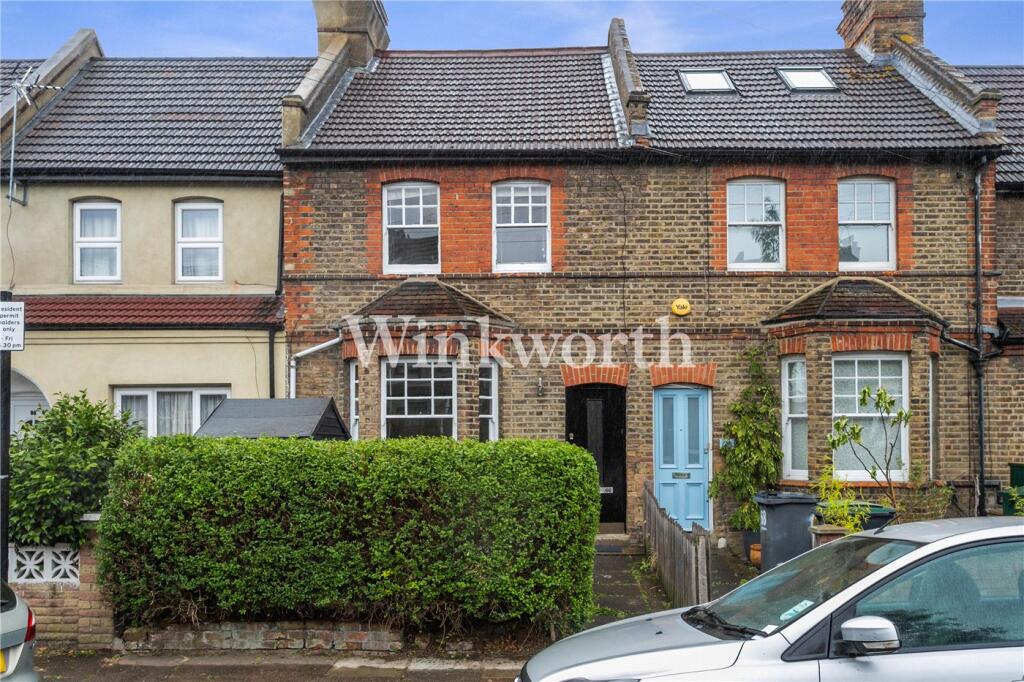 4 bed Mid Terraced House for rent in London. From Winkworth - Harringay