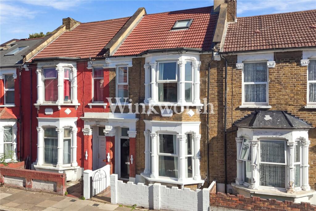 4 bed Mid Terraced House for rent in Tottenham. From Winkworth - Harringay 4 bed Mid Terraced House for rent in Tottenham. From Winkworth - Harringay