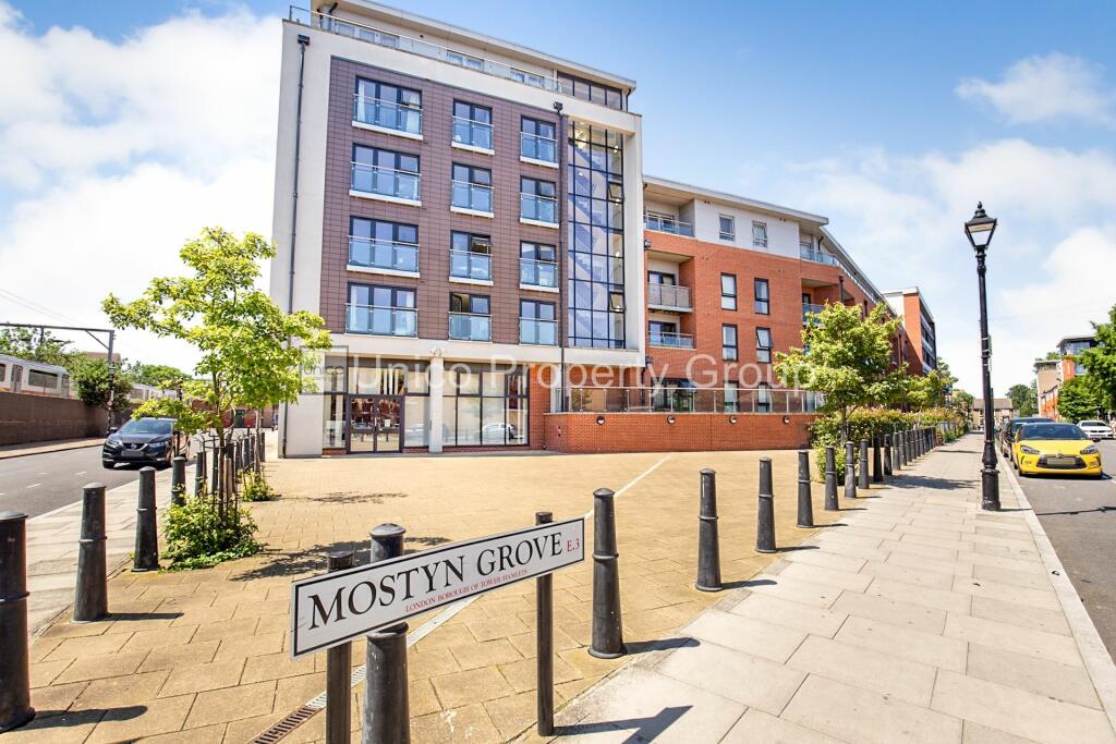 2 bed 1st Floor Flat for rent in Bow. From Unico Property Group - Bow