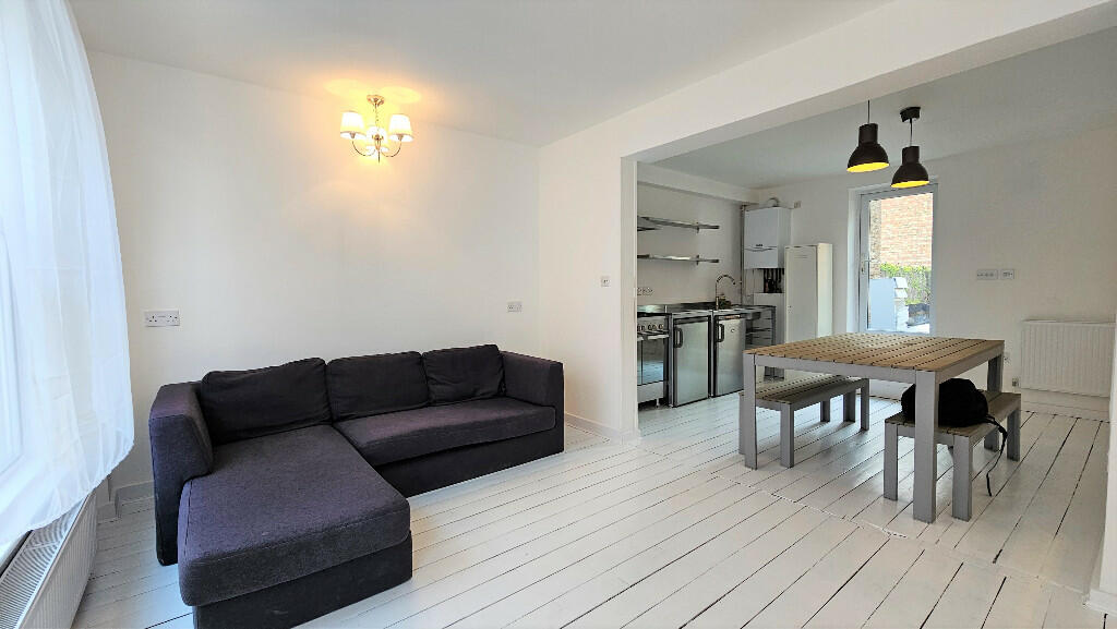 2 bed Flat for rent in London. From City and Urban Shoreditch