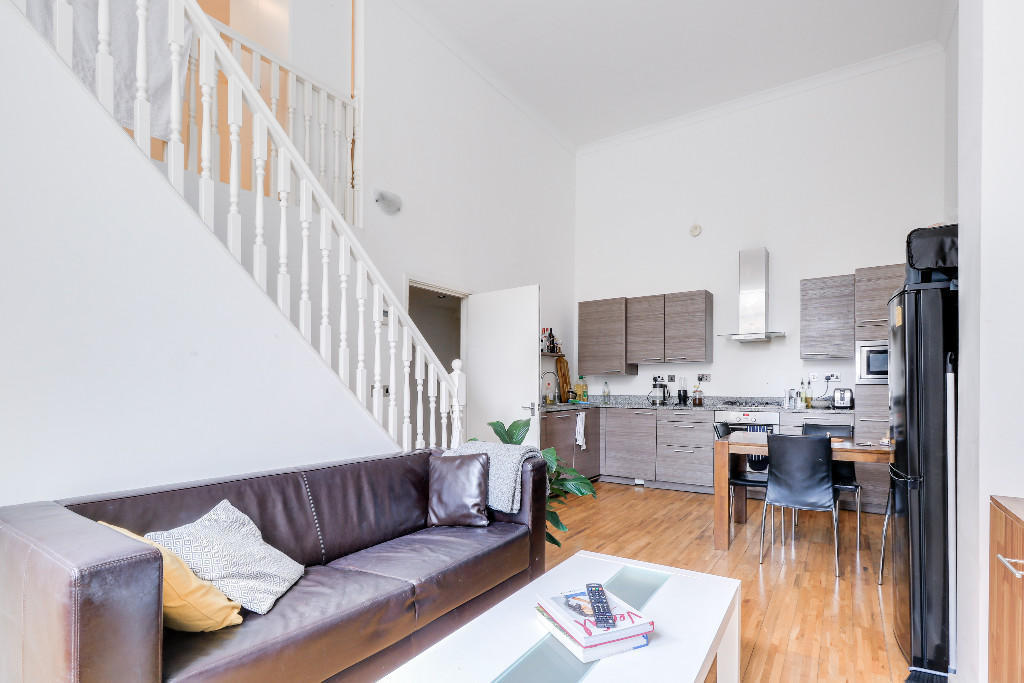 3 bed Apartment for rent in London. From City and Urban Shoreditch