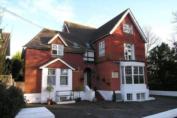 2 bed House (unspecified) for rent in Hassocks. From St James - Haywards Heath 2 bed House (unspecified) for rent in Hassocks. From St James - Haywards Heath