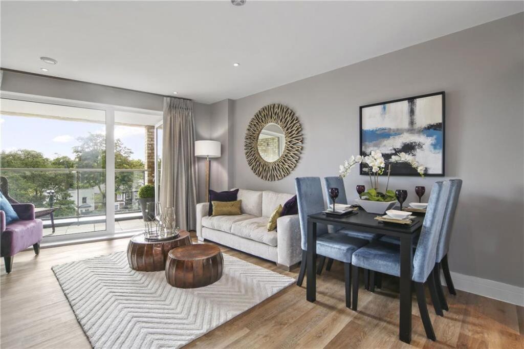 2 bed 1st Floor Flat for rent in Hammersmith. From Marsh & Parsons - Askew Road & Acton