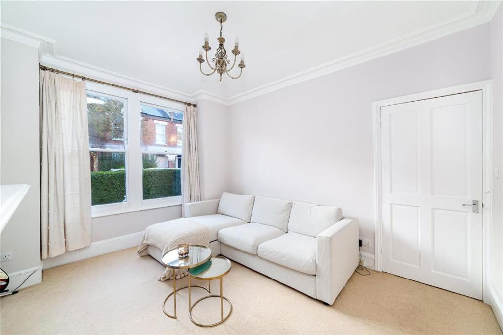 1 bed 1st Floor Flat for rent in London. From Marsh & Parsons - Bishops Park