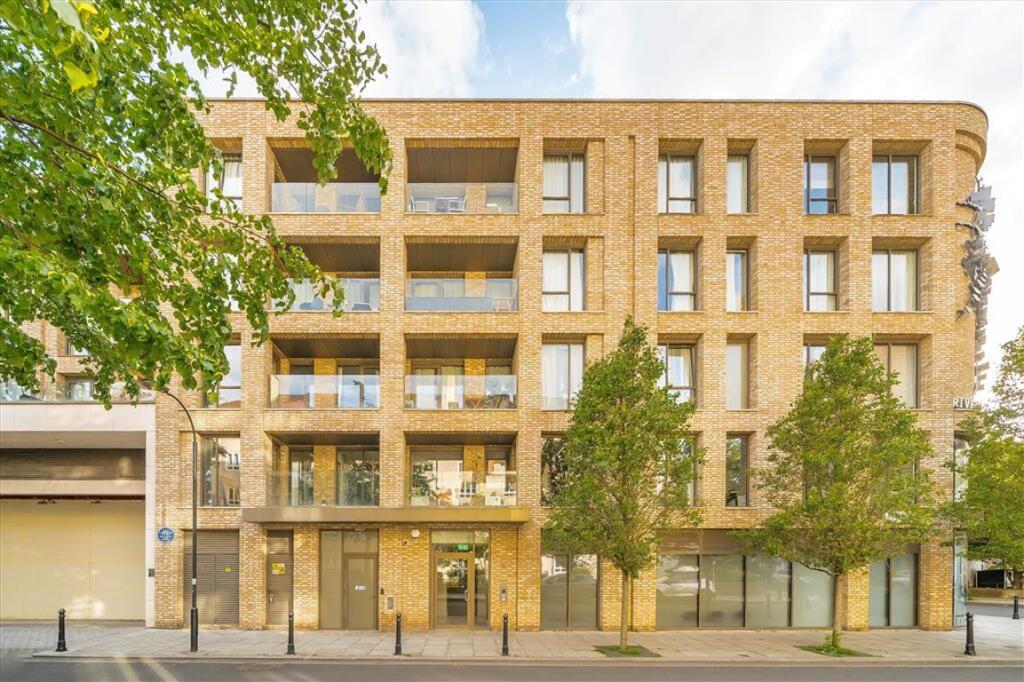 2 bed 1st Floor Flat for rent in Hammersmith. From Marsh & Parsons - Bishops Park 2 bed 1st Floor Flat for rent in Hammersmith. From Marsh & Parsons - Bishops Park