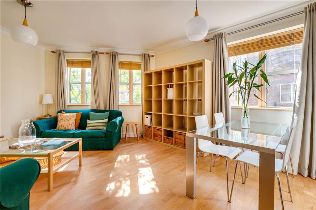 1 bed 1st Floor Flat for rent in Hammersmith. From Marsh & Parsons - Bishops Park