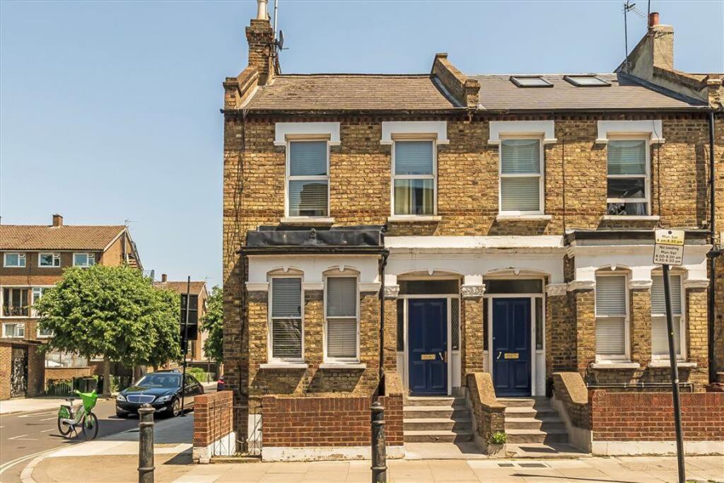 2 bed 1st Floor Flat for rent in Fulham. From Marsh & Parsons - Bishops Park 2 bed 1st Floor Flat for rent in Fulham. From Marsh & Parsons - Bishops Park