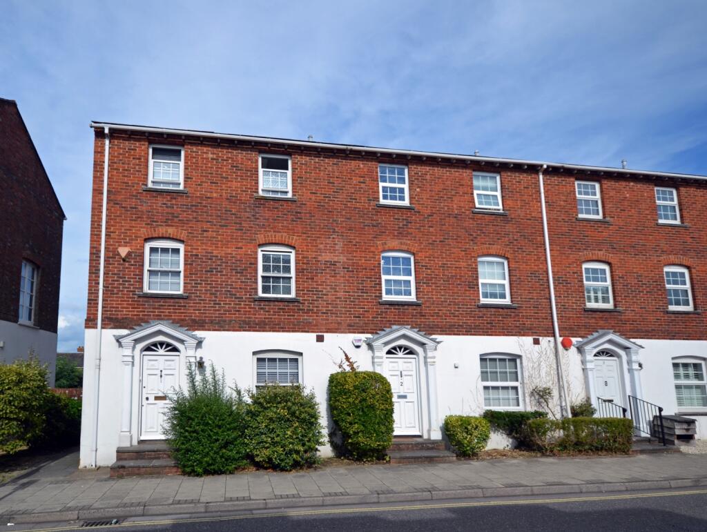 4 bed Semi Detached for rent in Lymington. From Woolley & Wallis - Romsey