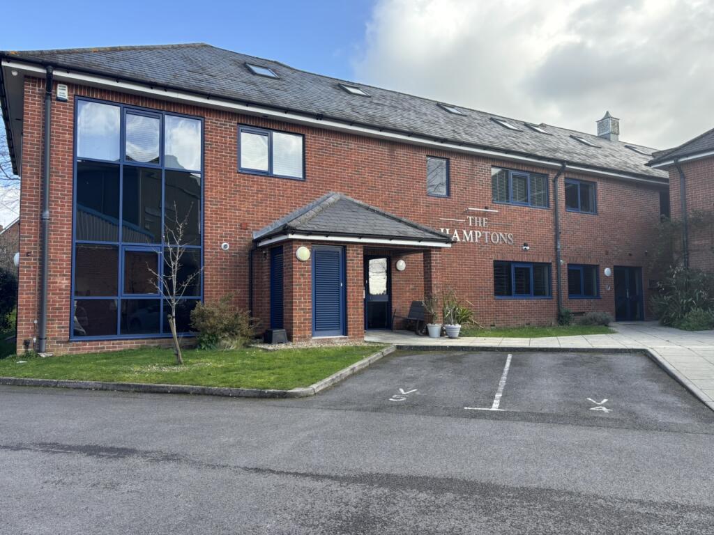 1 bed 1st Floor Flat for rent in Tinkers Cross. From Woolley & Wallis - Salisbury