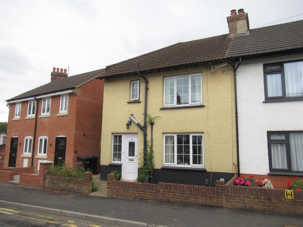 3 bed Semi Detached for rent in Quidhampton. From Woolley & Wallis - Salisbury 3 bed Semi Detached for rent in Quidhampton. From Woolley & Wallis - Salisbury