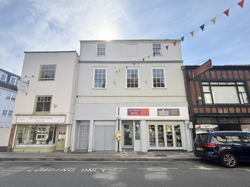 3 bed 1st Floor Flat for rent in Salisbury. From Woolley & Wallis - Salisbury 3 bed 1st Floor Flat for rent in Salisbury. From Woolley & Wallis - Salisbury
