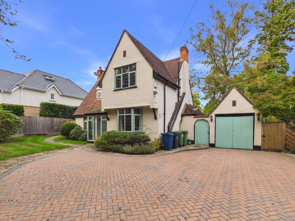 3 bed Detached for rent in Chalfont St Giles. From The Frost Partnership - Chalfont St Giles 3 bed Detached for rent in Chalfont St Giles. From The Frost Partnership - Chalfont St Giles