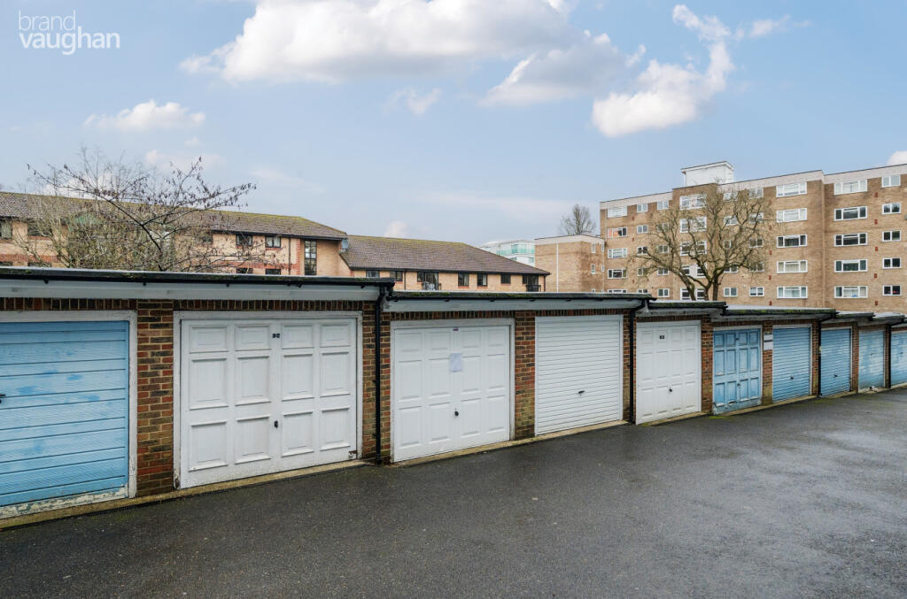 4 bed Garages for rent in Brighton and Hove. From Brand Vaughan - Hove