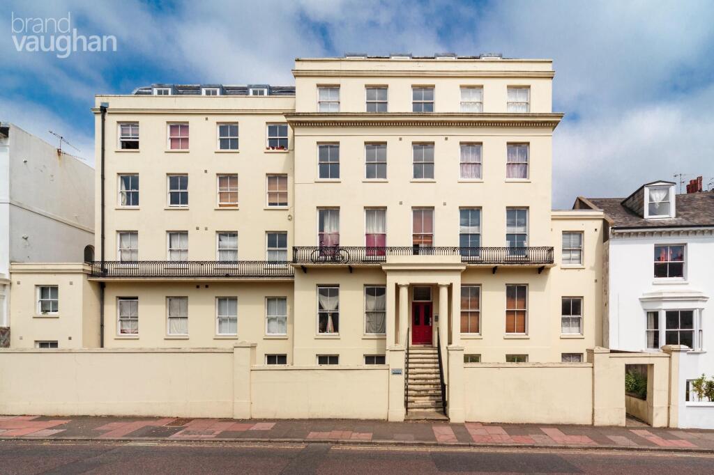 4 bed 1st Floor Flat for rent in Brighton and Hove. From Brand Vaughan - Hove 4 bed 1st Floor Flat for rent in Brighton and Hove. From Brand Vaughan - Hove