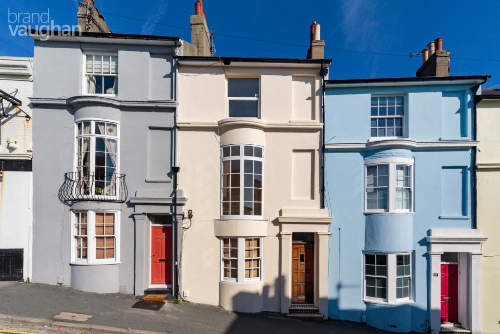 3 bed 1st Floor Flat for rent in Brighton and Hove. From Brand Vaughan - Hove 3 bed 1st Floor Flat for rent in Brighton and Hove. From Brand Vaughan - Hove
