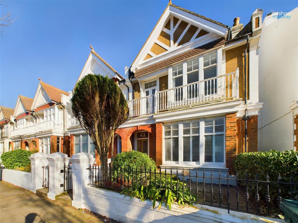 2 bed 1st Floor Flat for rent in Portslade-by-Sea. From Brand Vaughan - Hove 2 bed 1st Floor Flat for rent in Portslade-by-Sea. From Brand Vaughan - Hove