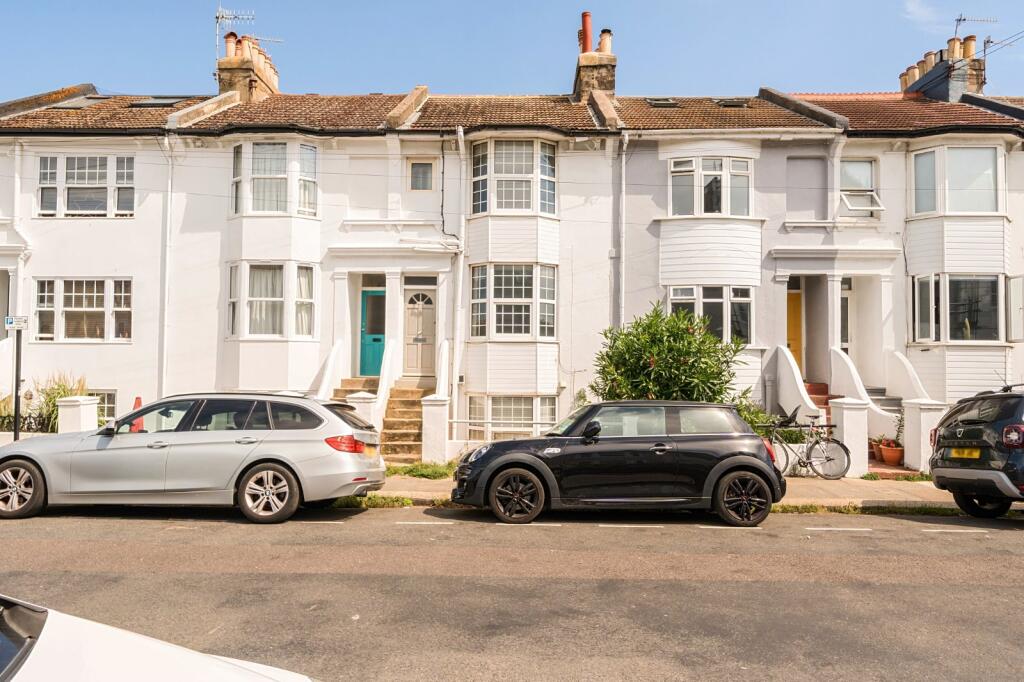 2 bed 1st Floor Flat for rent in Brighton and Hove. From Brand Vaughan - Hove 2 bed 1st Floor Flat for rent in Brighton and Hove. From Brand Vaughan - Hove