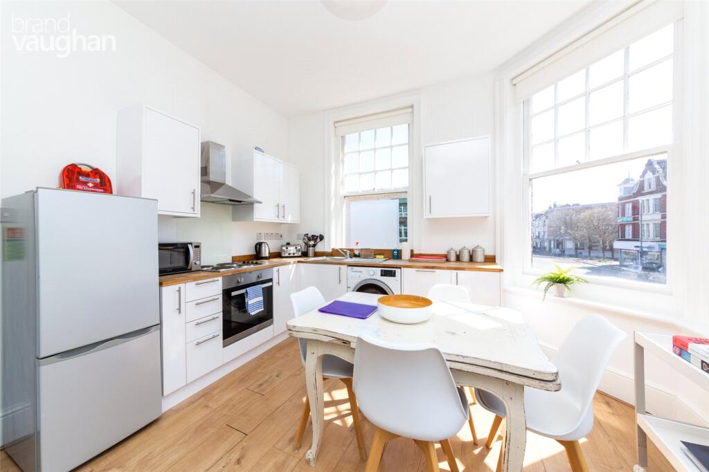 2 bed 1st Floor Flat for rent in Brighton and Hove. From Brand Vaughan - Hove