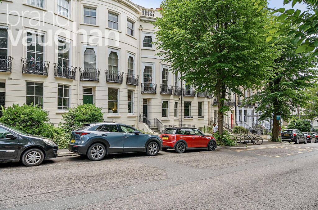 2 bed 1st Floor Flat for rent in Brighton and Hove. From Brand Vaughan - Hove