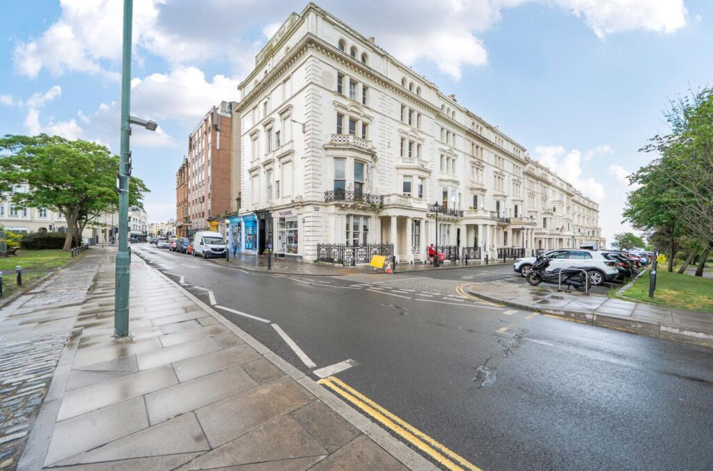 3 bed 1st Floor Flat for rent in Brighton and Hove. From Brand Vaughan - Hove 3 bed 1st Floor Flat for rent in Brighton and Hove. From Brand Vaughan - Hove