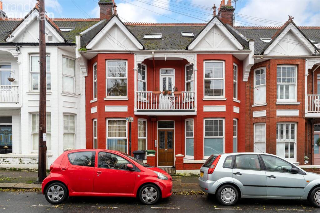 2 bed 1st Floor Flat for rent in Brighton and Hove. From Brand Vaughan - Hove