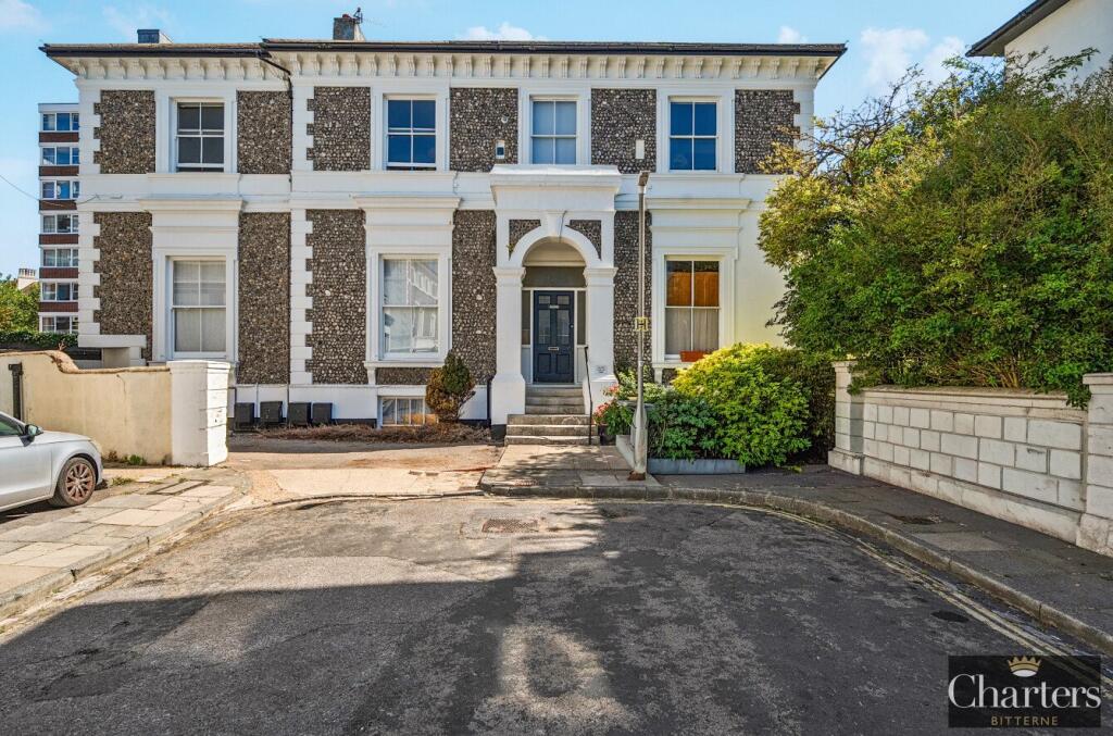 1 bed 1st Floor Flat for rent in Brighton and Hove. From Brand Vaughan - Hove