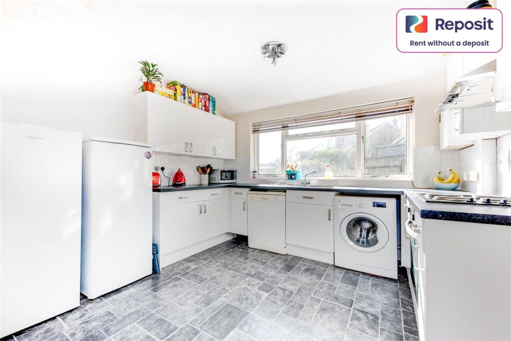 6 bed Semi Detached for rent in Falmer. From Brand Vaughan - Student Lettings - Brighton 6 bed Semi Detached for rent in Falmer. From Brand Vaughan - Student Lettings - Brighton