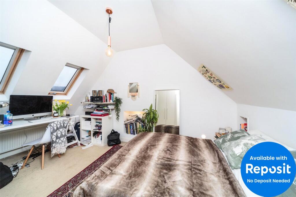 3 bed Mid Terraced House for rent in Ovingdean. From Brand Vaughan - Student Lettings - Brighton