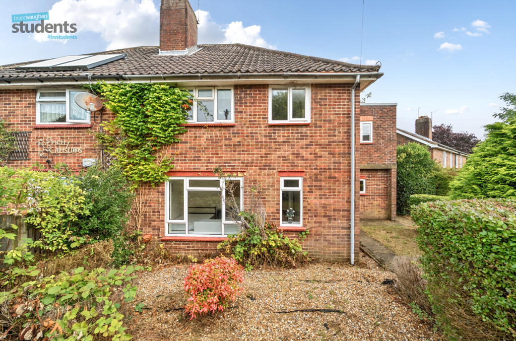 6 bed Semi Detached for rent in Falmer. From Brand Vaughan - Student Lettings - Brighton 6 bed Semi Detached for rent in Falmer. From Brand Vaughan - Student Lettings - Brighton