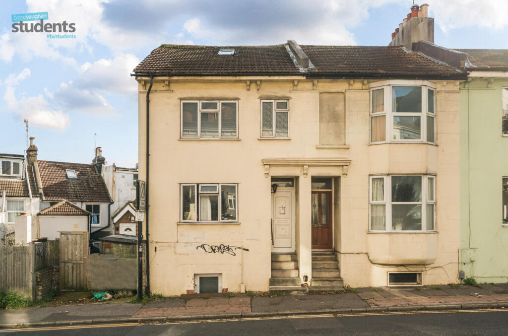 5 bed End of Terrace for rent in Ovingdean. From Brand Vaughan - Student Lettings - Brighton