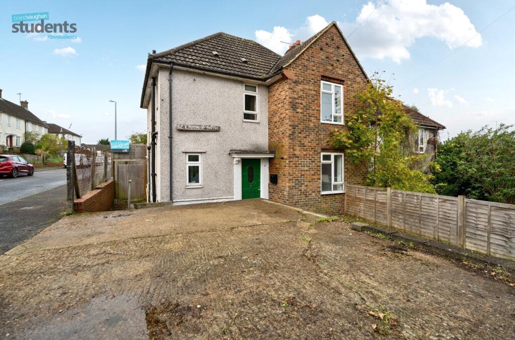 4 bed Detached for rent in Falmer. From Brand Vaughan - Student Lettings - Brighton