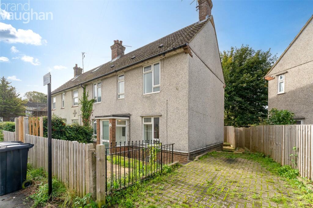 4 bed Semi Detached for rent in Falmer. From Brand Vaughan - Student Lettings - Brighton