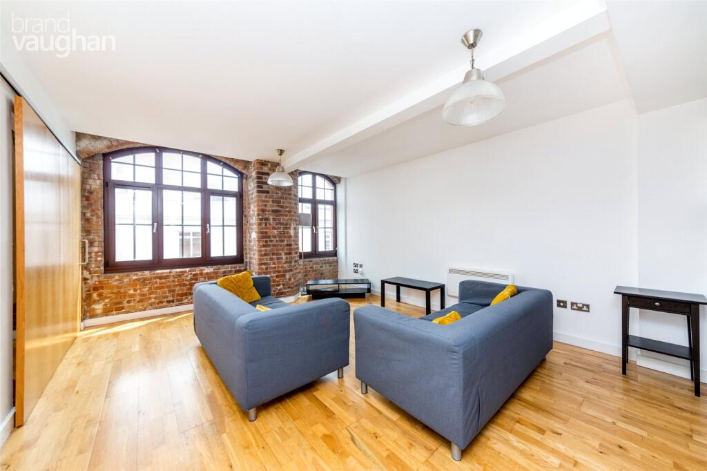 2 bed 1st Floor Flat for rent in Brighton and Hove. From Brand Vaughan - Student Lettings - Brighton
