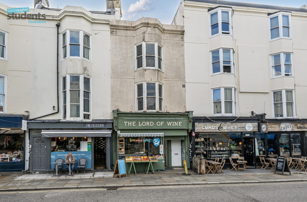 3 bed Mid Terraced House for rent in Brighton and Hove. From Brand Vaughan - Student Lettings - Brighton 3 bed Mid Terraced House for rent in Brighton and Hove. From Brand Vaughan - Student Lettings - Brighton