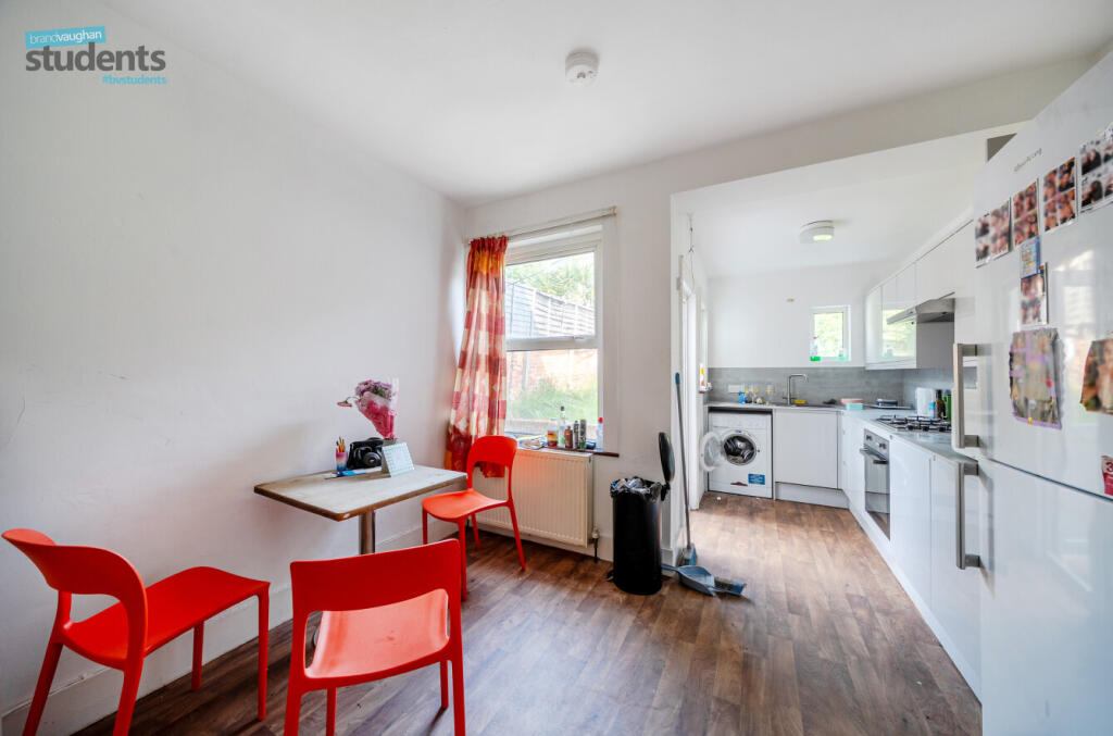 4 bed Mid Terraced House for rent in Ovingdean. From Brand Vaughan - Student Lettings - Brighton 4 bed Mid Terraced House for rent in Ovingdean. From Brand Vaughan - Student Lettings - Brighton
