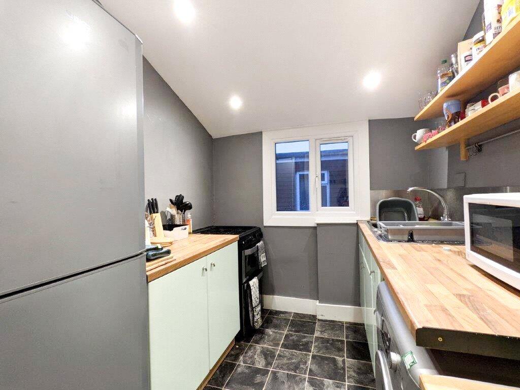 2 bed 1st Floor Flat for rent in Ovingdean. From Brand Vaughan - Student Lettings - Brighton 2 bed 1st Floor Flat for rent in Ovingdean. From Brand Vaughan - Student Lettings - Brighton