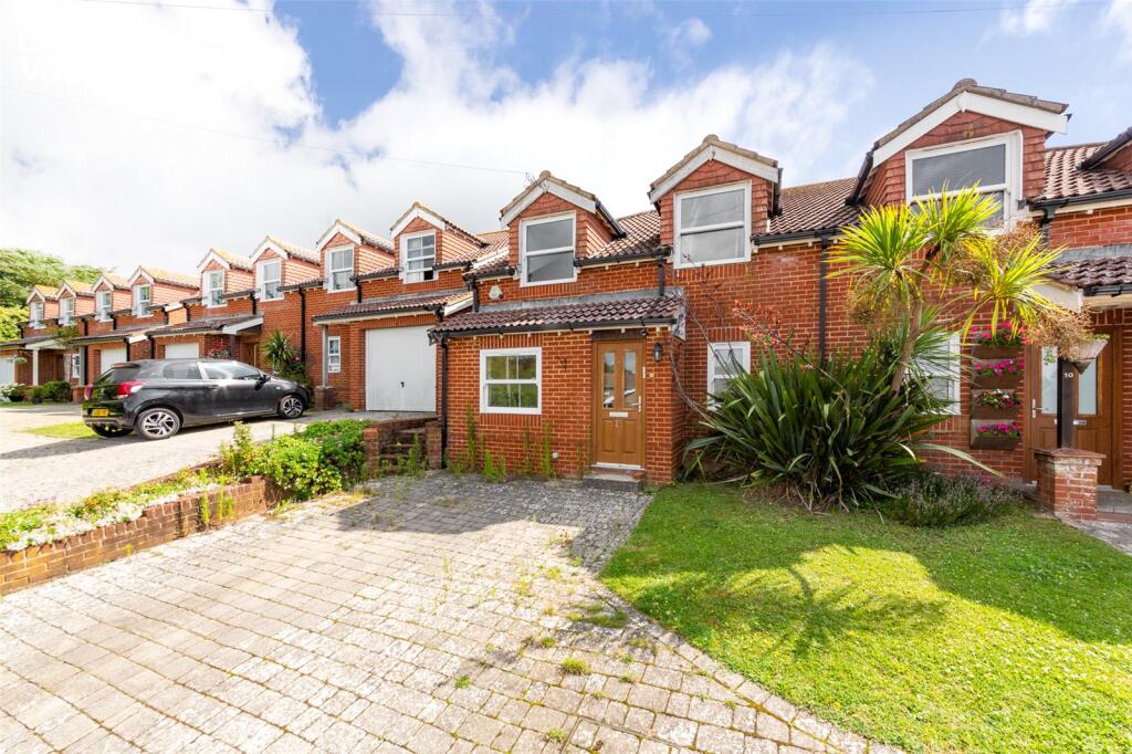4 bed Mid Terraced House for rent in Ovingdean. From Brand Vaughan - Student Lettings - Brighton 4 bed Mid Terraced House for rent in Ovingdean. From Brand Vaughan - Student Lettings - Brighton