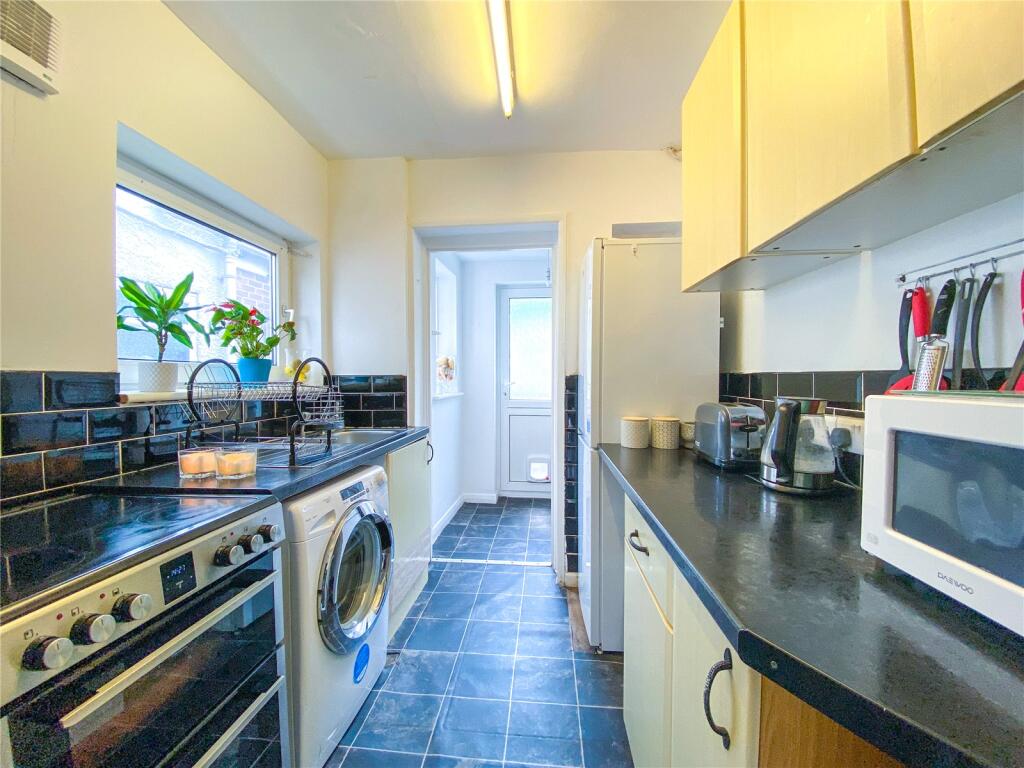 4 bed Semi Detached for rent in Ovingdean. From Brand Vaughan - Student Lettings - Brighton 4 bed Semi Detached for rent in Ovingdean. From Brand Vaughan - Student Lettings - Brighton