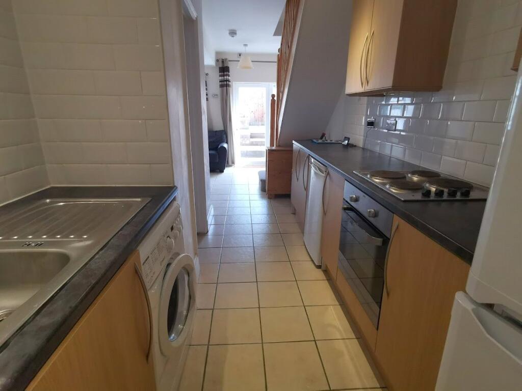 5 bed Mid Terraced House for rent in Brighton and Hove. From Brand Vaughan - Student Lettings - Brighton