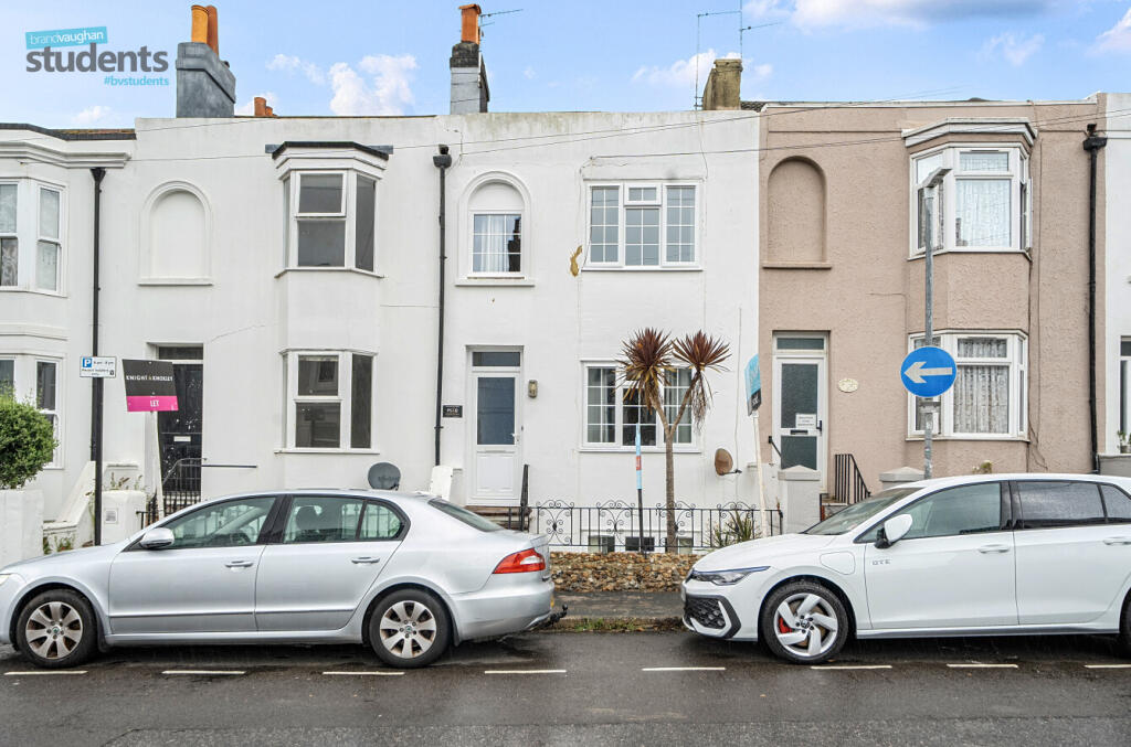 3 bed Mid Terraced House for rent in Brighton and Hove. From Brand Vaughan - Student Lettings - Brighton